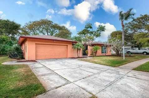 909 Woodland Drive Palm Harbor FL 34683