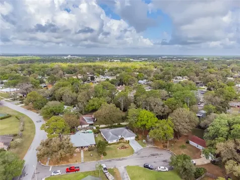1907 Poplar Court Plant City FL 33563