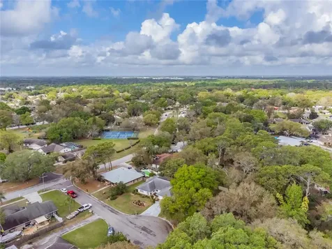1907 Poplar Court Plant City FL 33563