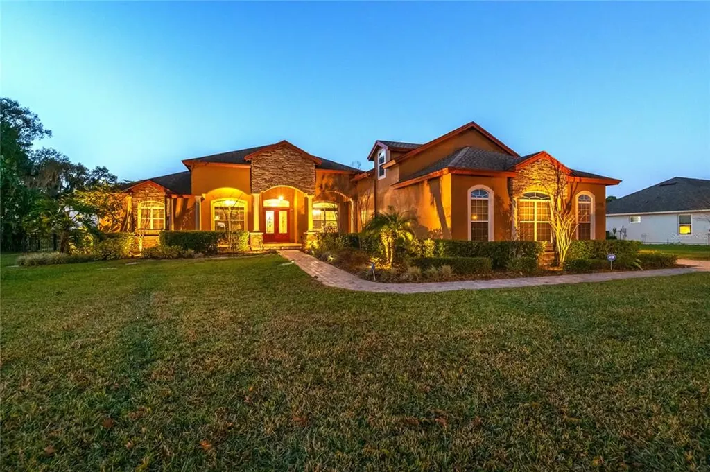 4519 Claire Rose Court Mount Dora FL 32757