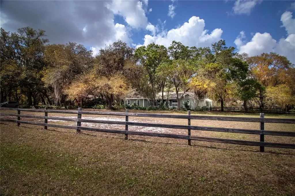 2915 Ponderosa Trail Wimauma FL 33598