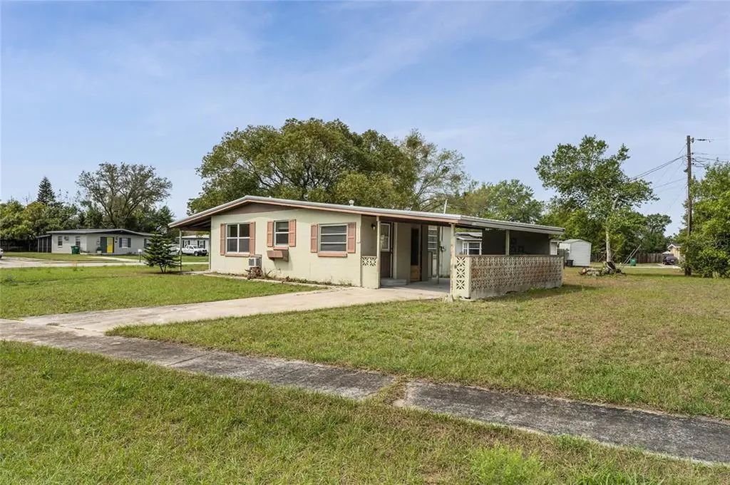1406 Ambassador Avenue Deltona FL 32725