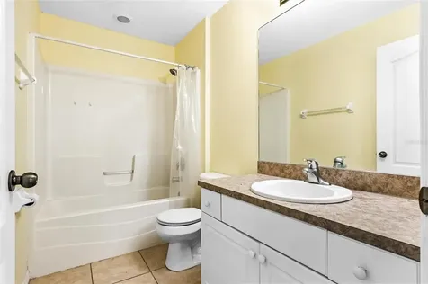 2027 NE 40th Street Cape Coral FL 33909