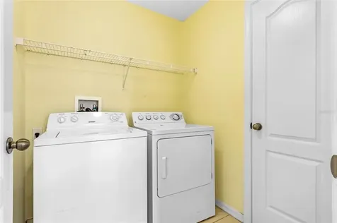 2027 NE 40th Street Cape Coral FL 33909