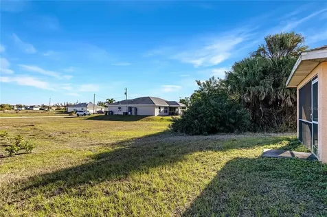 2027 NE 40th Street Cape Coral FL 33909