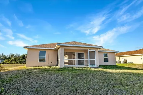 2027 NE 40th Street Cape Coral FL 33909