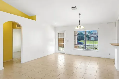2027 NE 40th Street Cape Coral FL 33909
