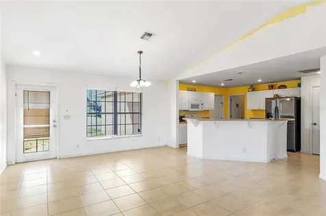 2027 NE 40th Street Cape Coral FL 33909
