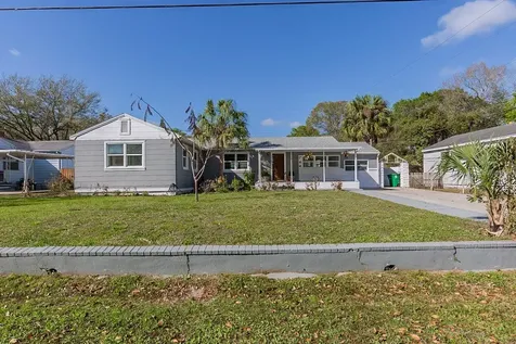 1517 W River Shore Way Tampa FL 33603