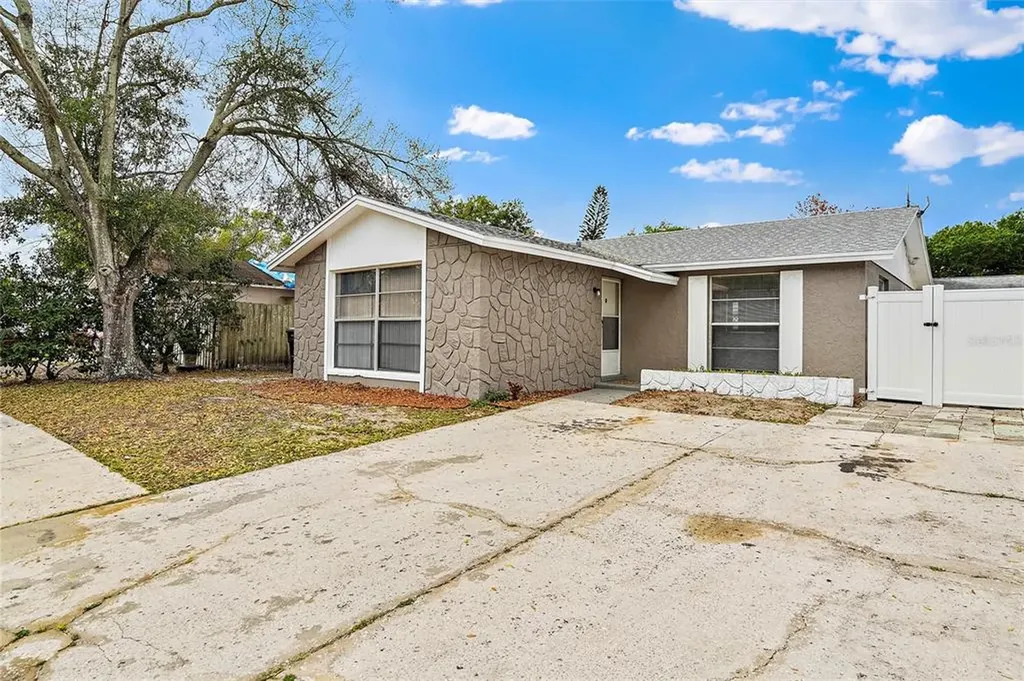 8622 Leeward Drive Tampa FL 33634