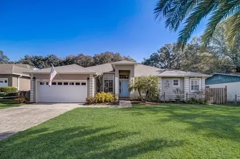 27614 Lisa Drive Tavares FL 32778