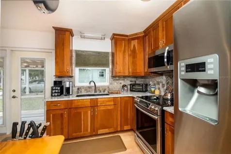750 2nd Street S Safety Harbor FL 34695