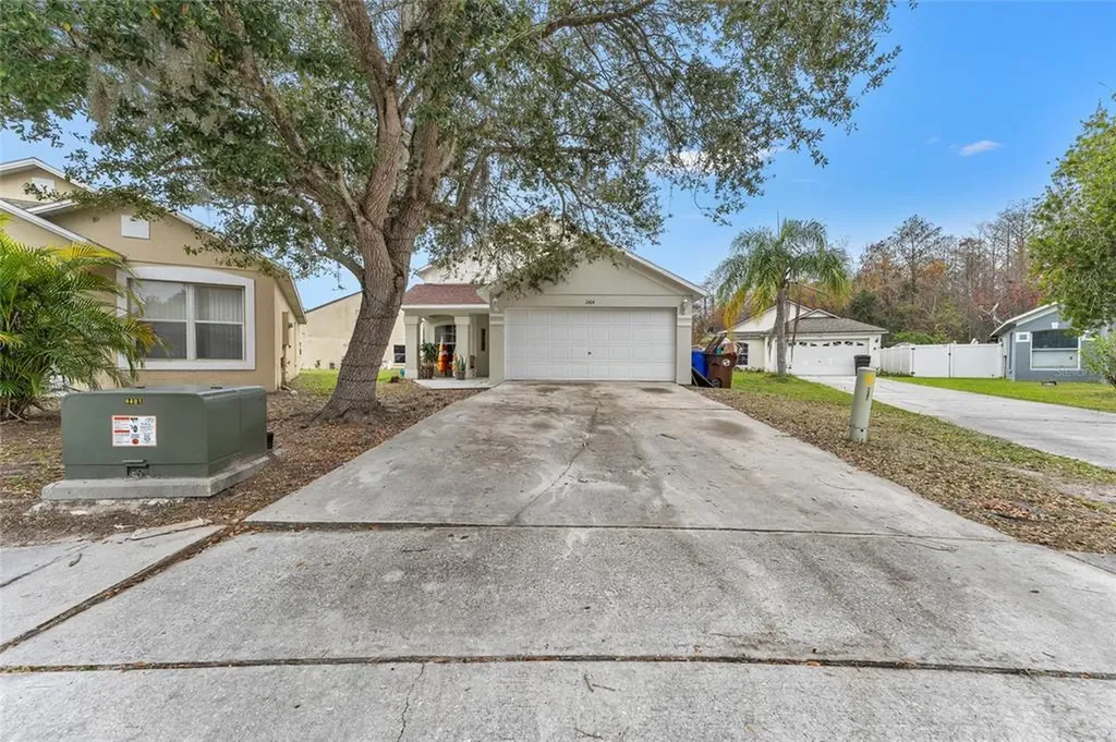 2404 Cancun Court Kissimmee FL 34743