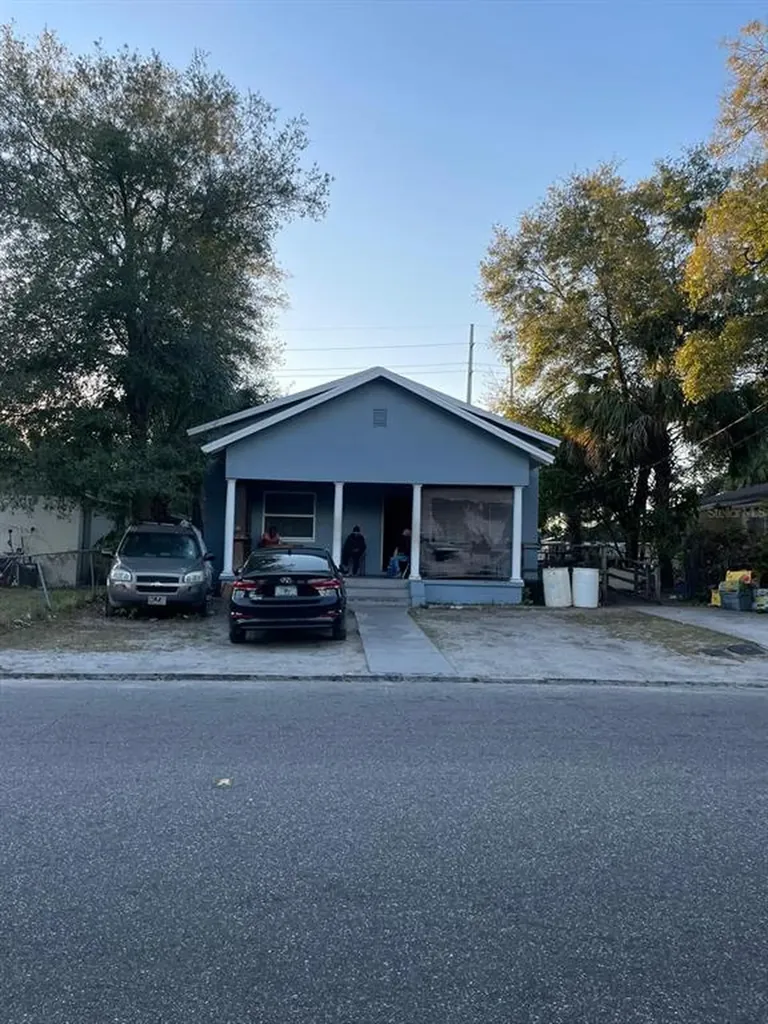 3204 N 29th Street Tampa FL 33605