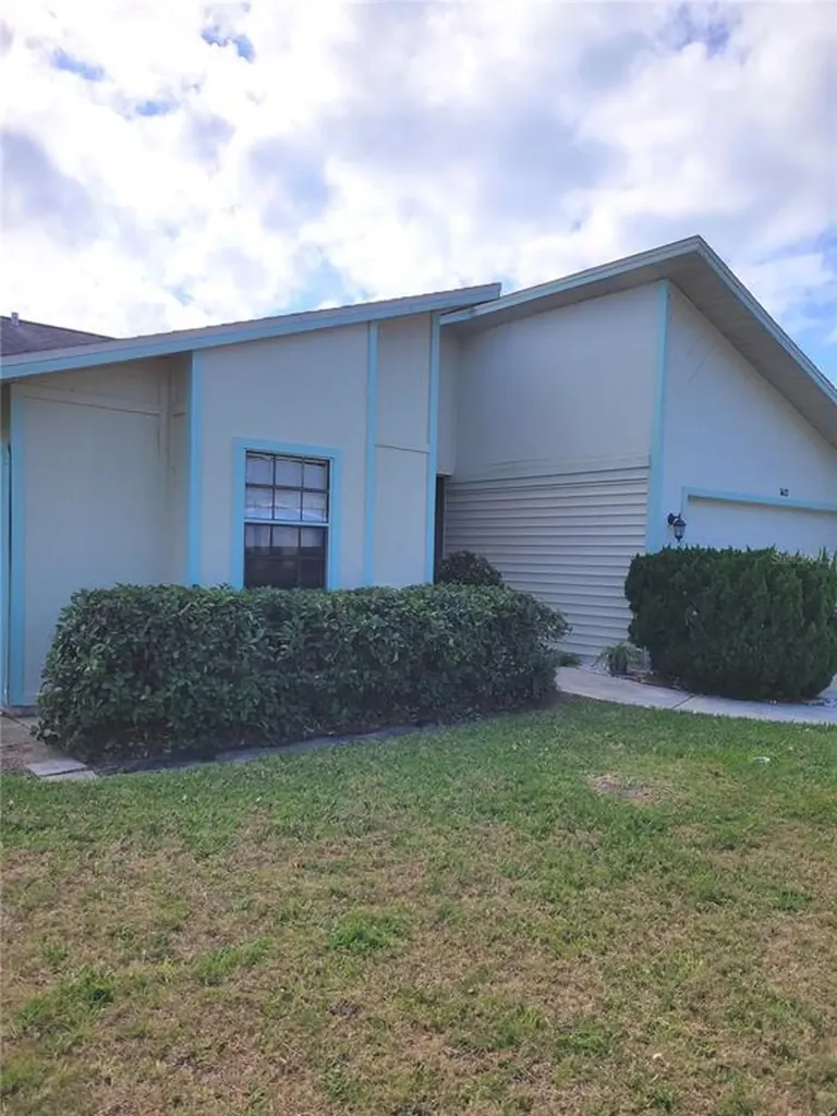 1413 Strada D Argento Venice FL 34292