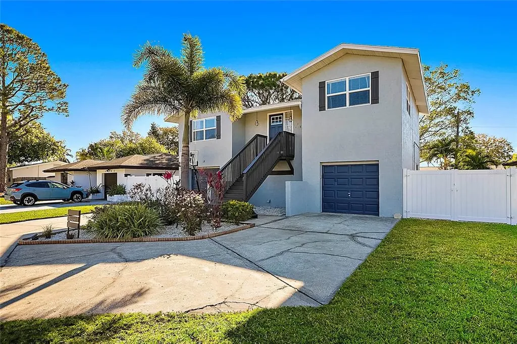 1834 Oregon Avenue NE St Petersburg FL 33703