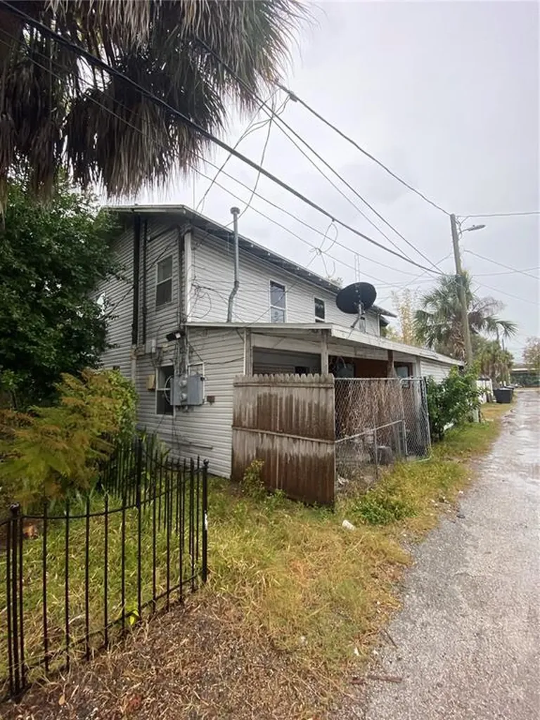 614 15th Street N St Petersburg FL 33705