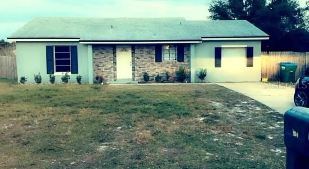 525 Giralda Avenue Deltona FL 32725