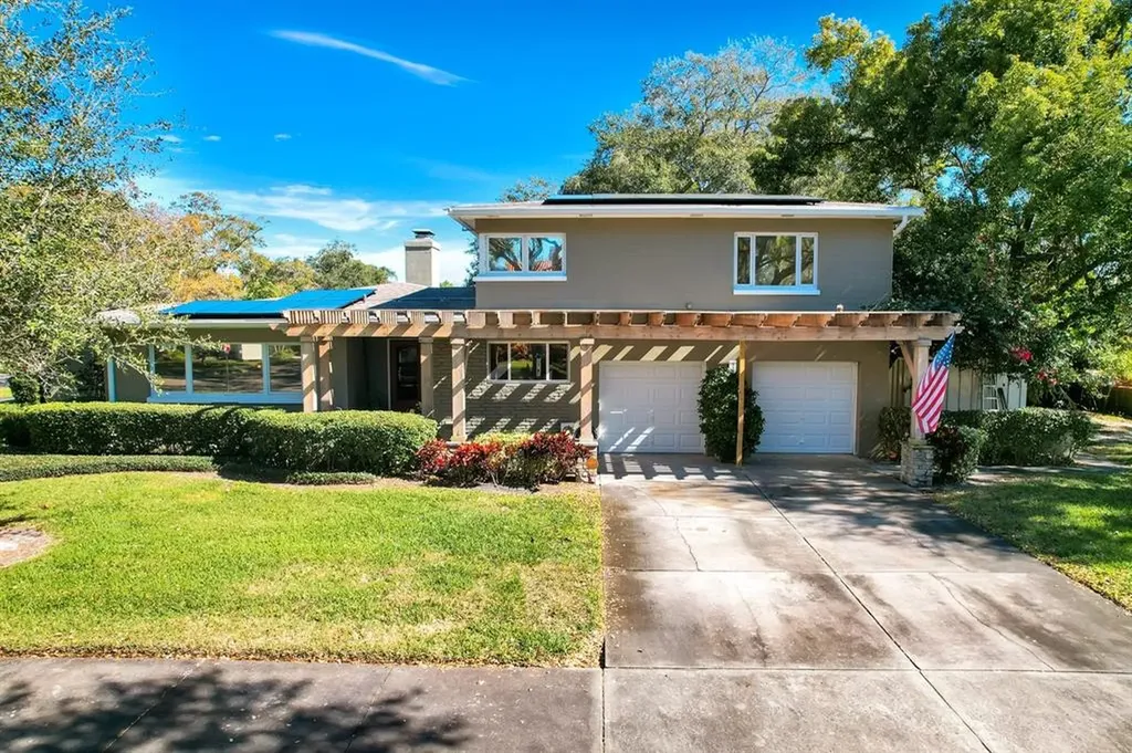 248 62nd Avenue S St Petersburg FL 33705