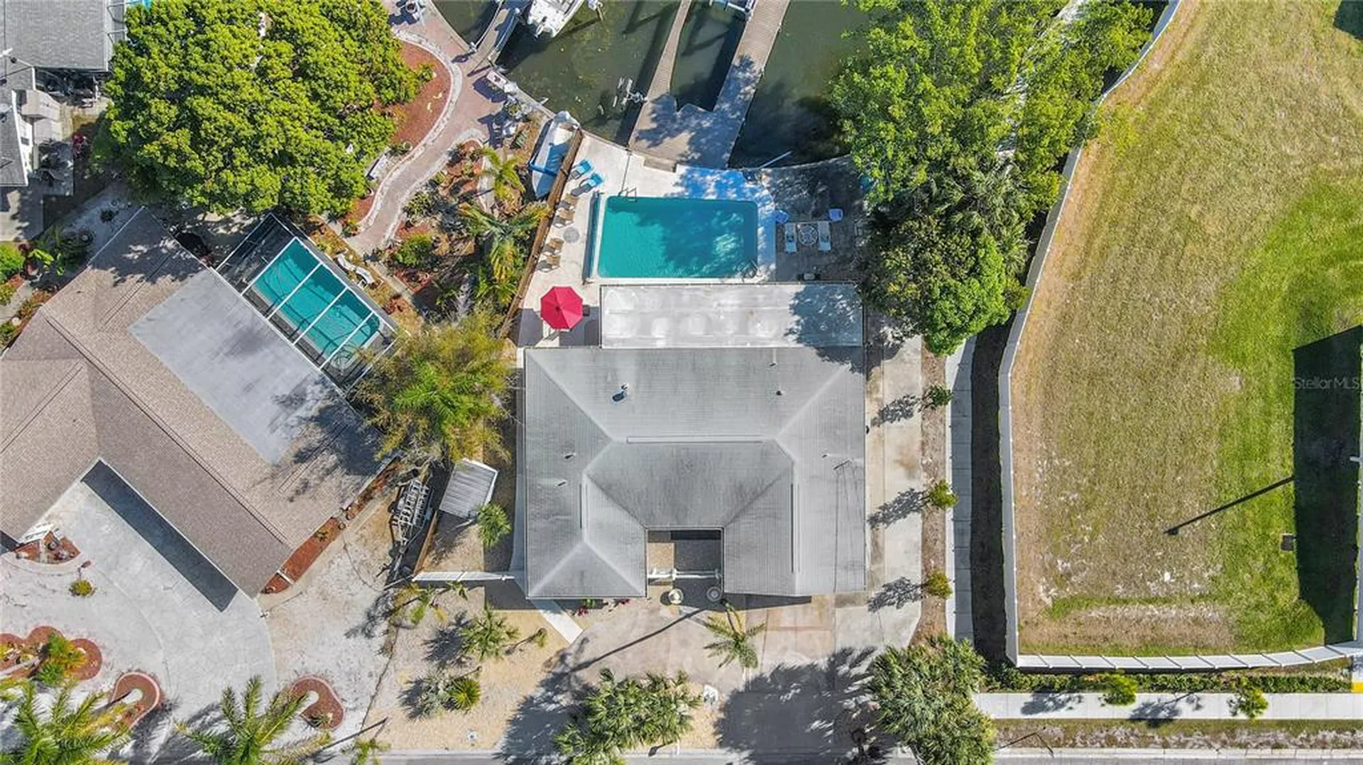 4315 Royal Palm Drive Bradenton FL 34210