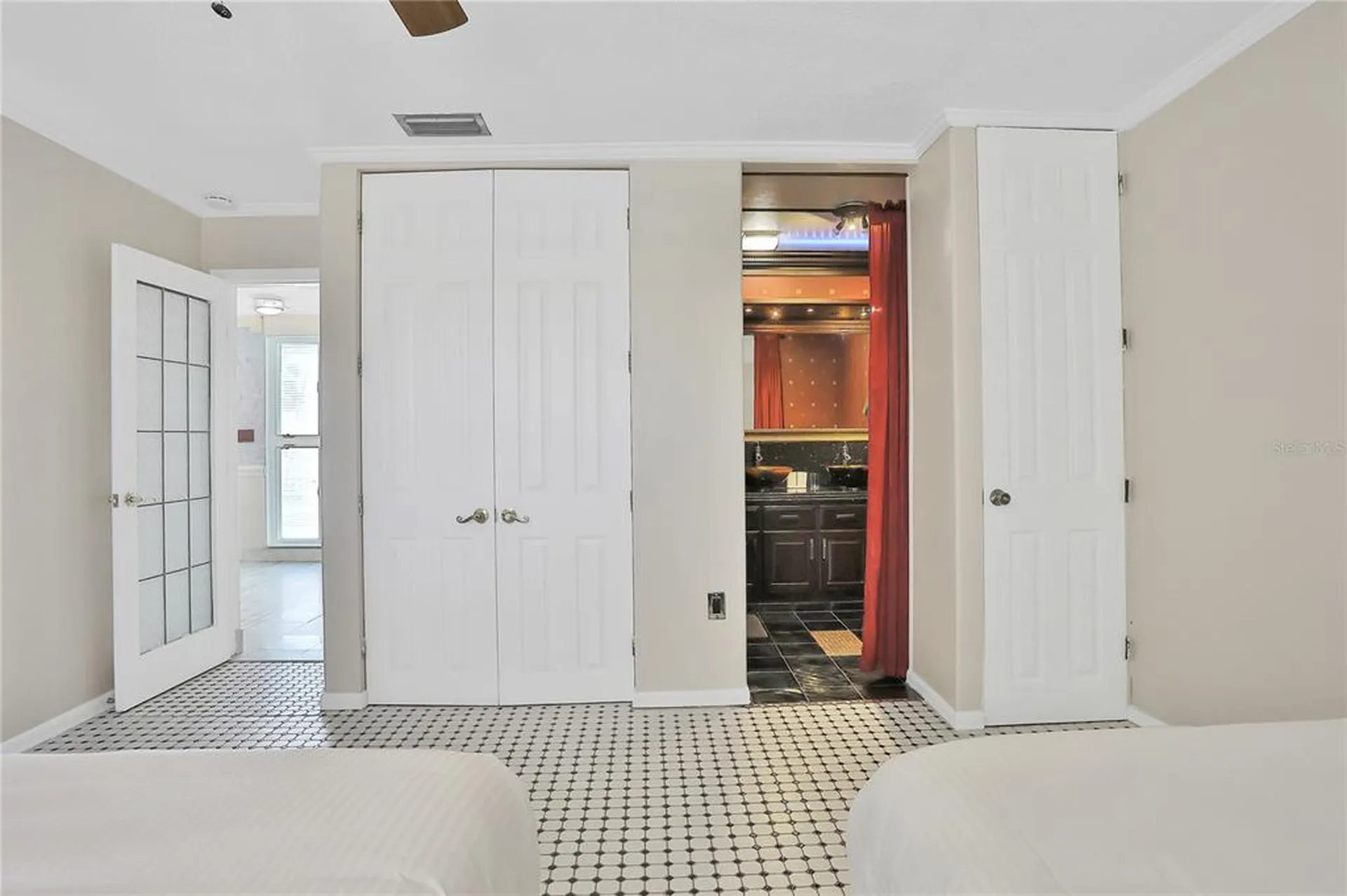 4315 Royal Palm Drive Bradenton FL 34210