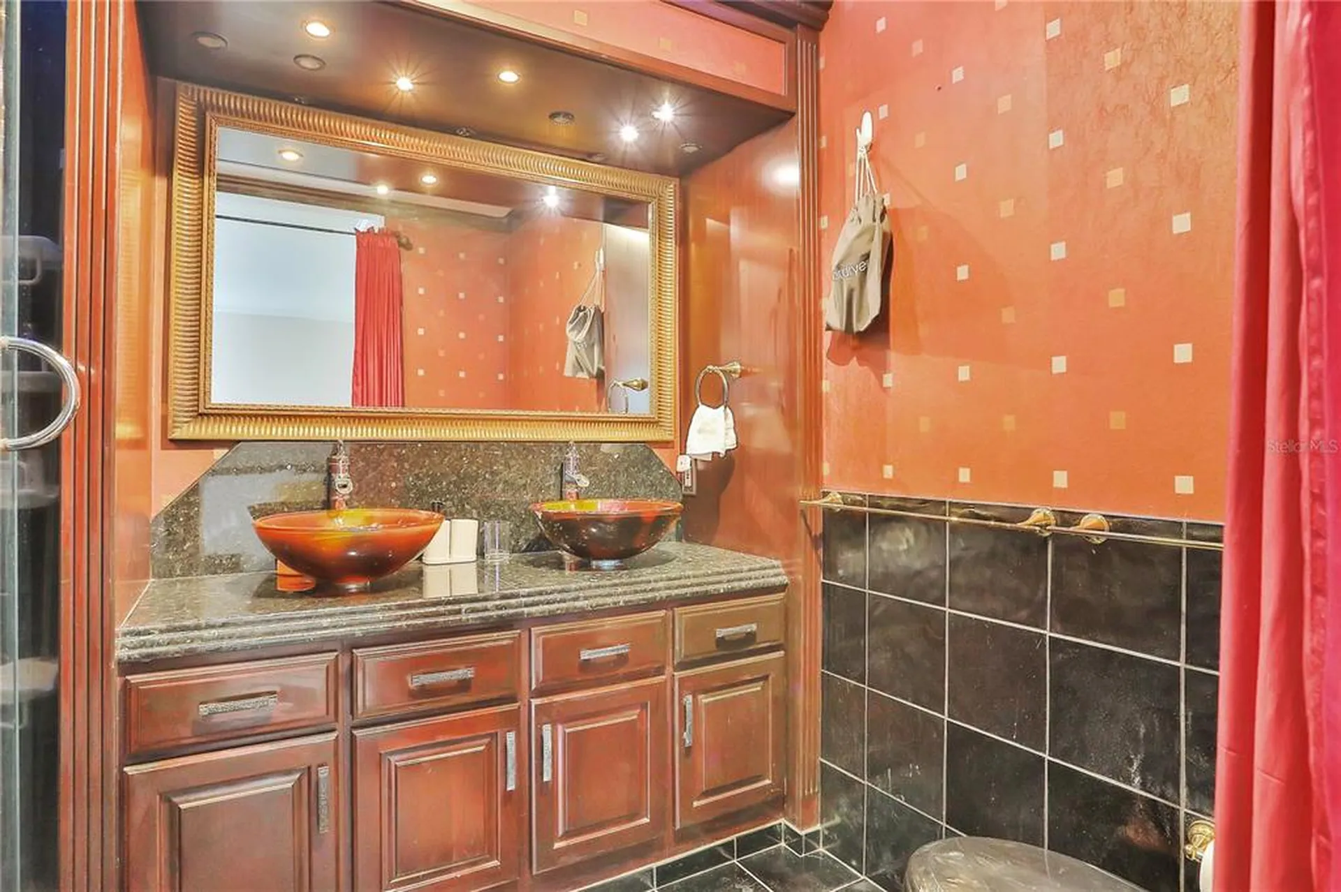 4315 Royal Palm Drive Bradenton FL 34210