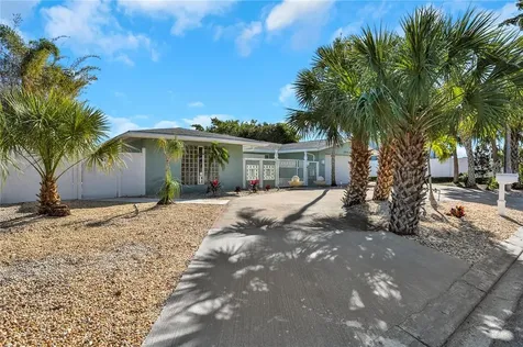 4315 Royal Palm Drive Bradenton FL 34210
