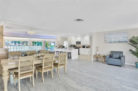 4315 Royal Palm Drive Bradenton FL 34210
