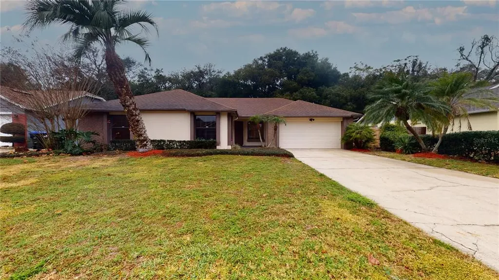 305 Red Rose Circle Orlando FL 32835