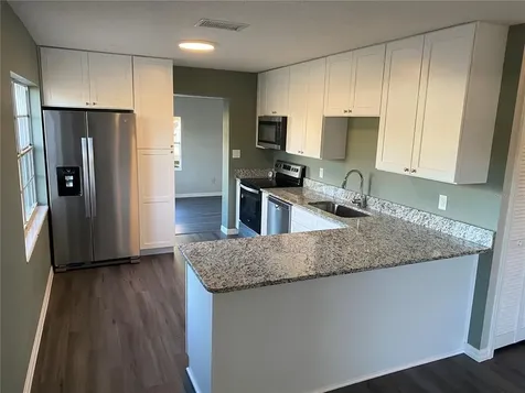568 Wisteria Avenue Umatilla FL 32784