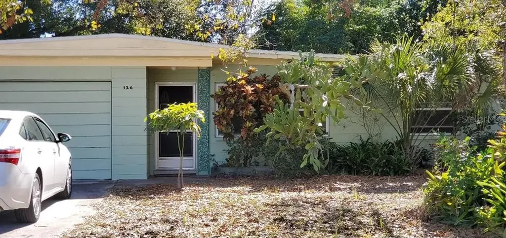 126 11th Avenue SW Largo FL 33770