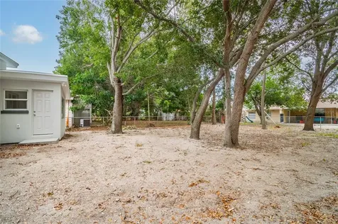 860 53rd Avenue S St Petersburg FL 33705
