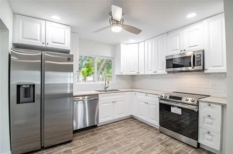860 53rd Avenue S St Petersburg FL 33705