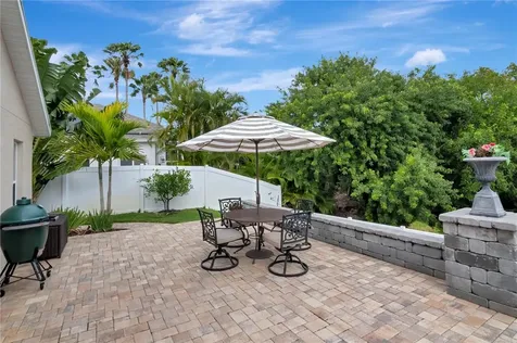 565 Somerhill Drive NE St Petersburg FL 33716
