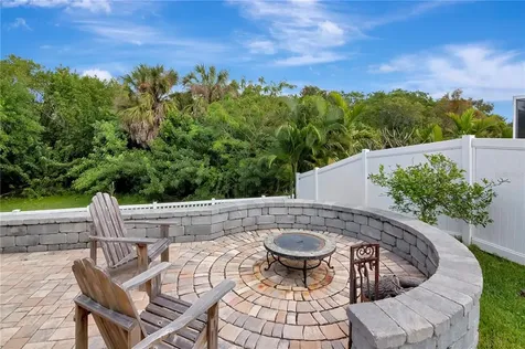 565 Somerhill Drive NE St Petersburg FL 33716
