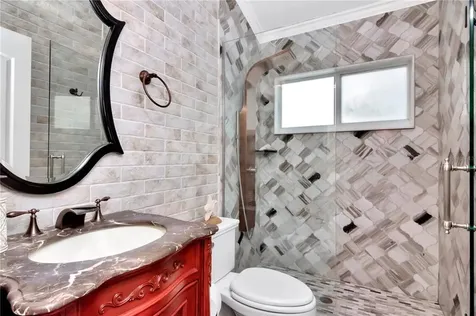 565 Somerhill Drive NE St Petersburg FL 33716