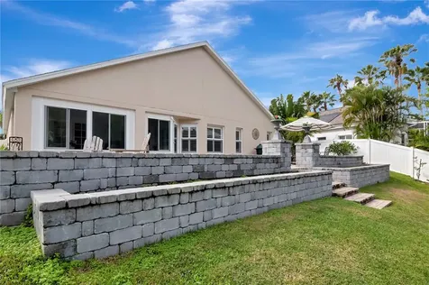 565 Somerhill Drive NE St Petersburg FL 33716