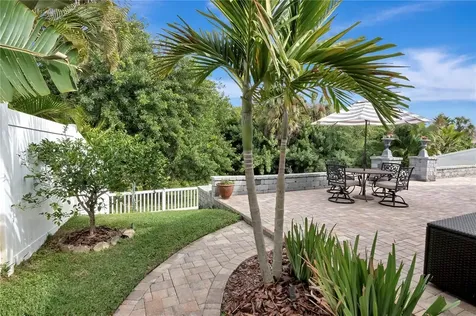 565 Somerhill Drive NE St Petersburg FL 33716