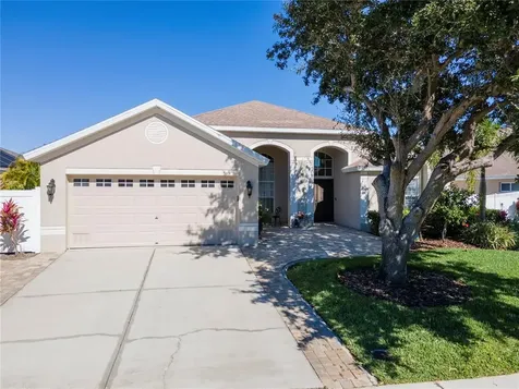 565 Somerhill Drive NE St Petersburg FL 33716