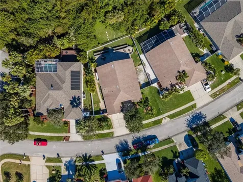565 Somerhill Drive NE St Petersburg FL 33716