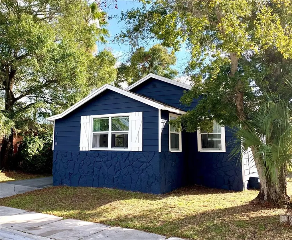 710 Paris Avenue S St Petersburg FL 33701