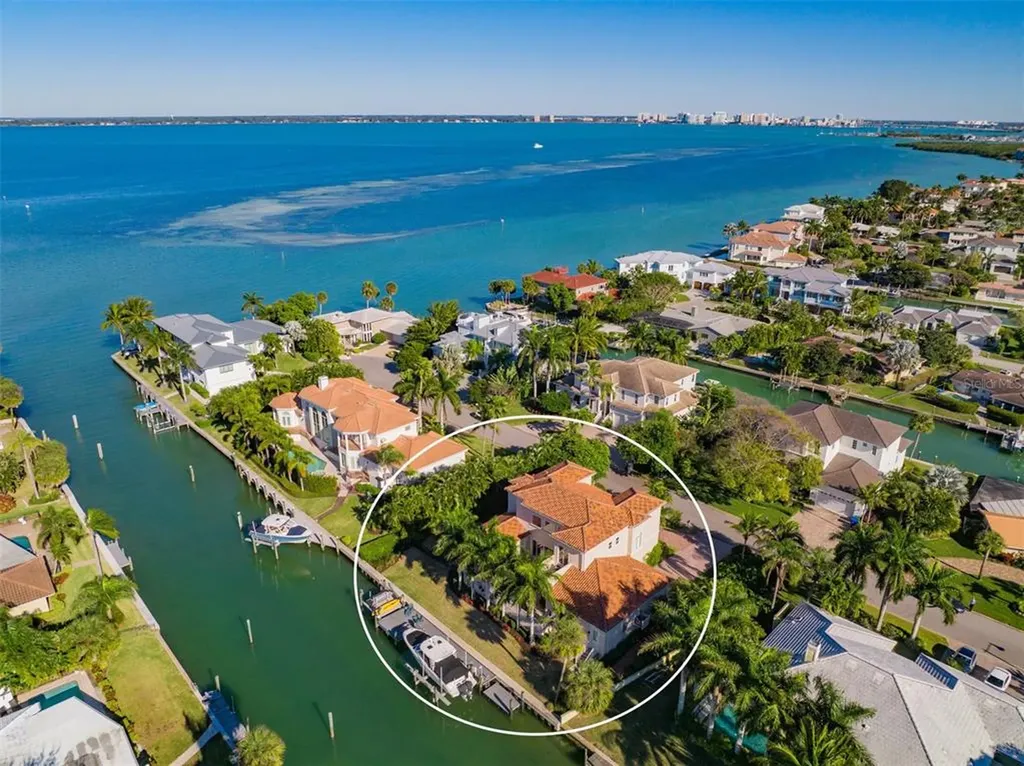 549 Hornblower Lane Longboat Key FL 34228