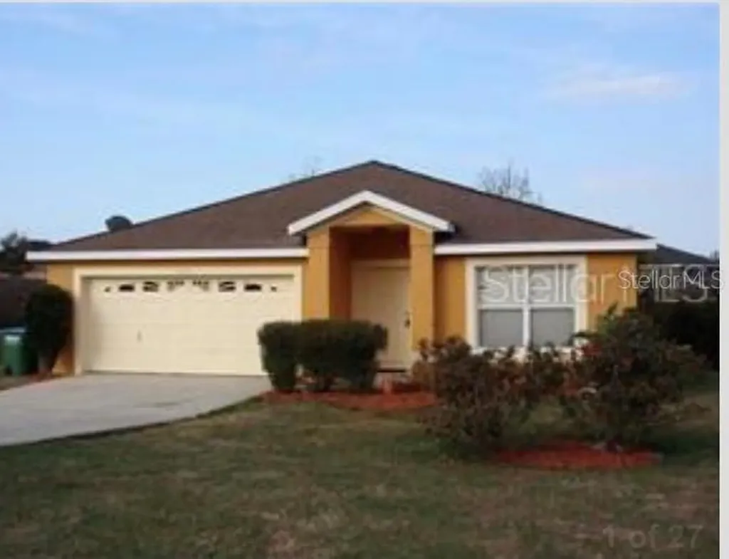 1520 April Avenue Deltona FL 32725