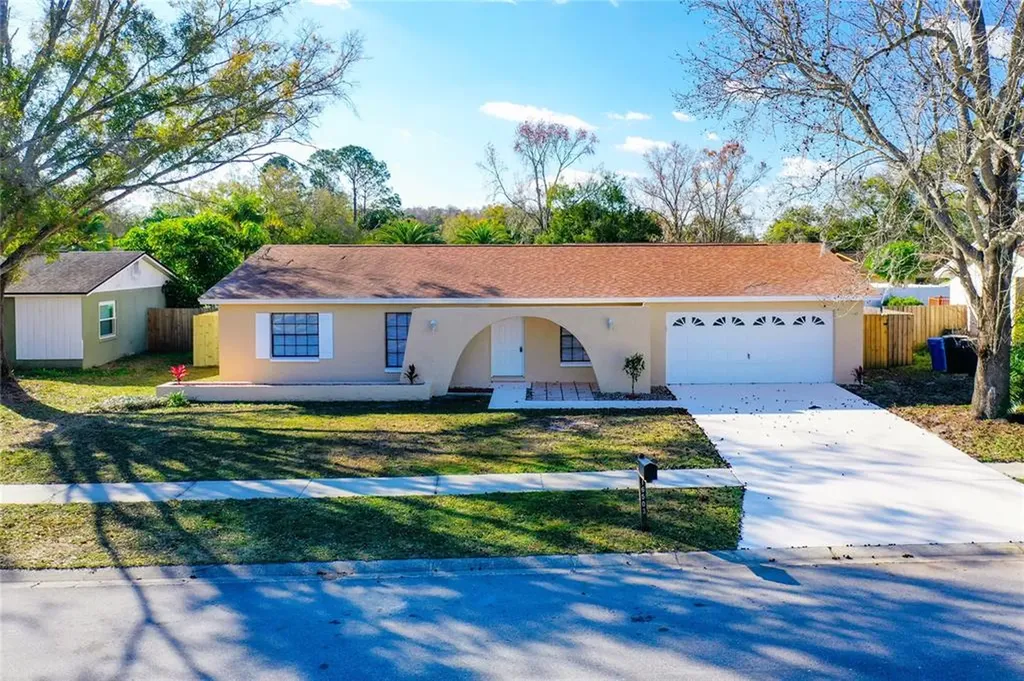 16503 Silverhill Drive Tampa FL 33624