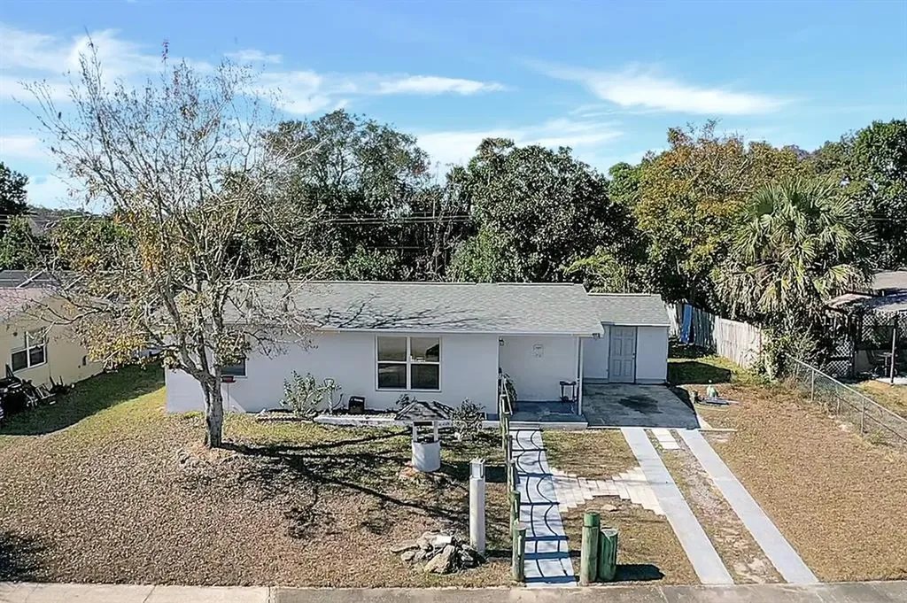 1432 W Wellington Drive Deltona FL 32725
