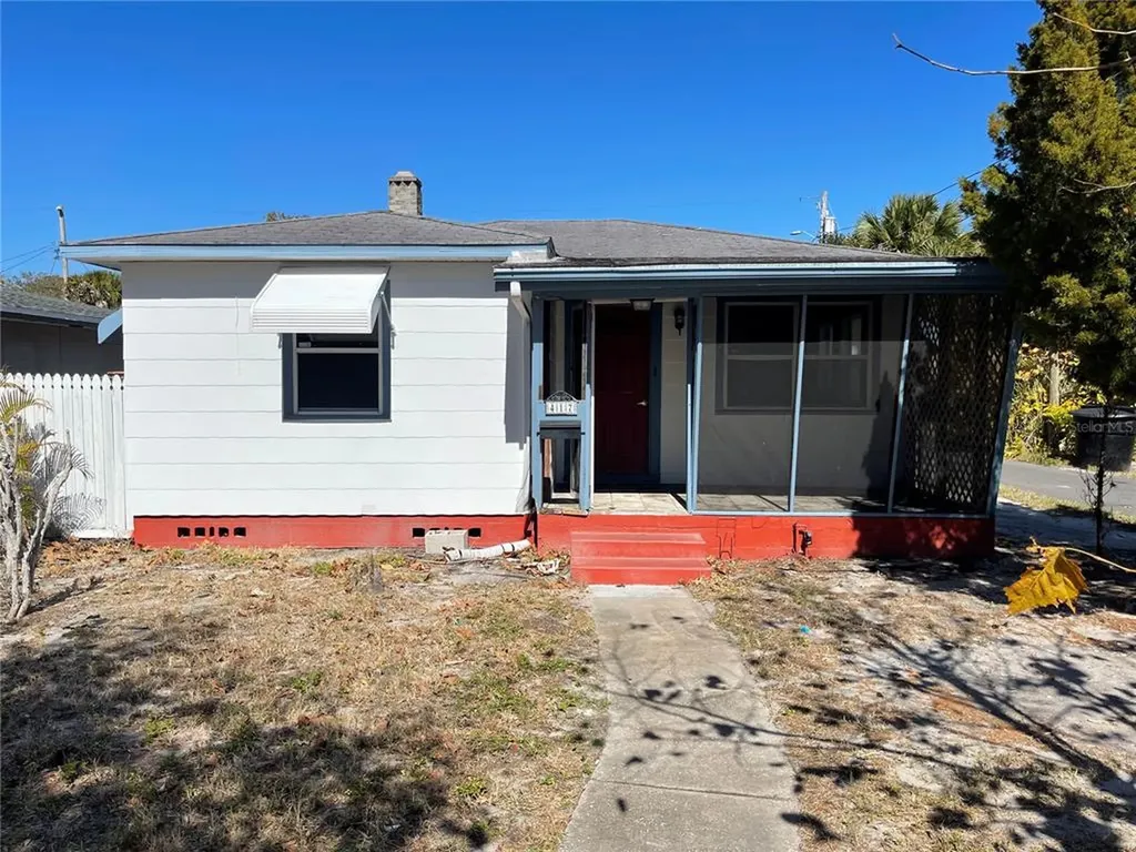 417 62nd Avenue S St Petersburg FL 33705
