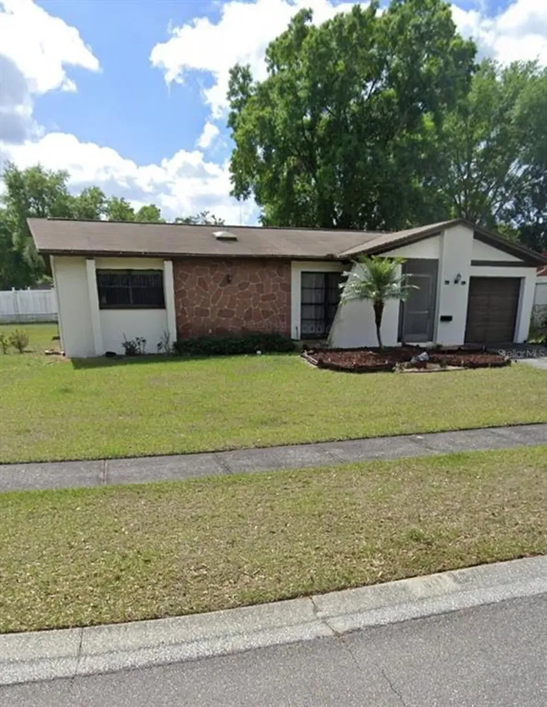 520 Falkirk Avenue Valrico FL 33594