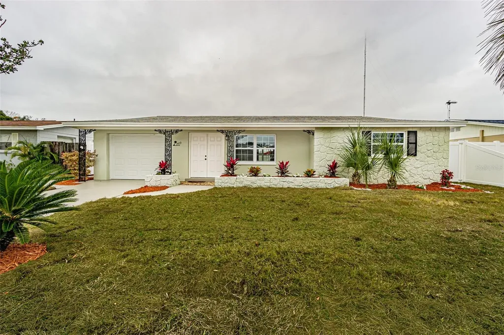1409 Weyford Lane Holiday FL 34691