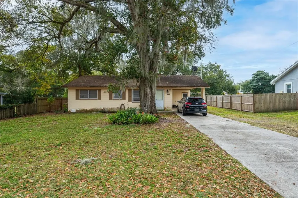 909 E Bella Vista Street Lakeland FL 33805