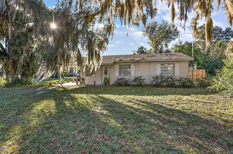 601 Wisteria Avenue Umatilla FL 32784